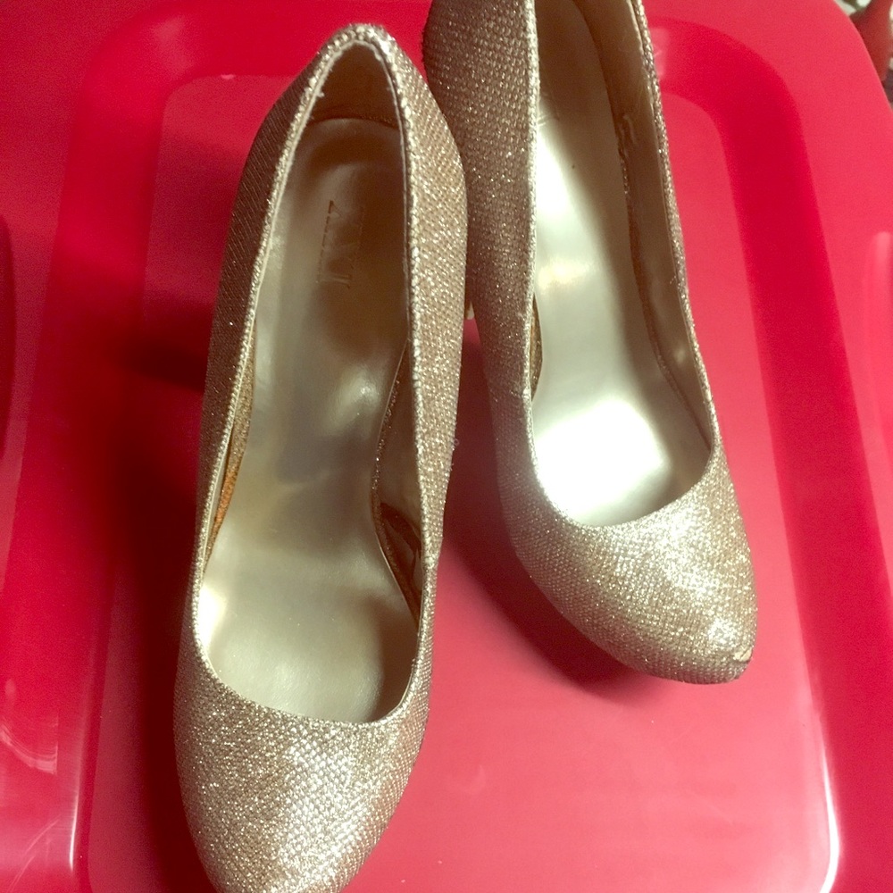 Gold glittery heels